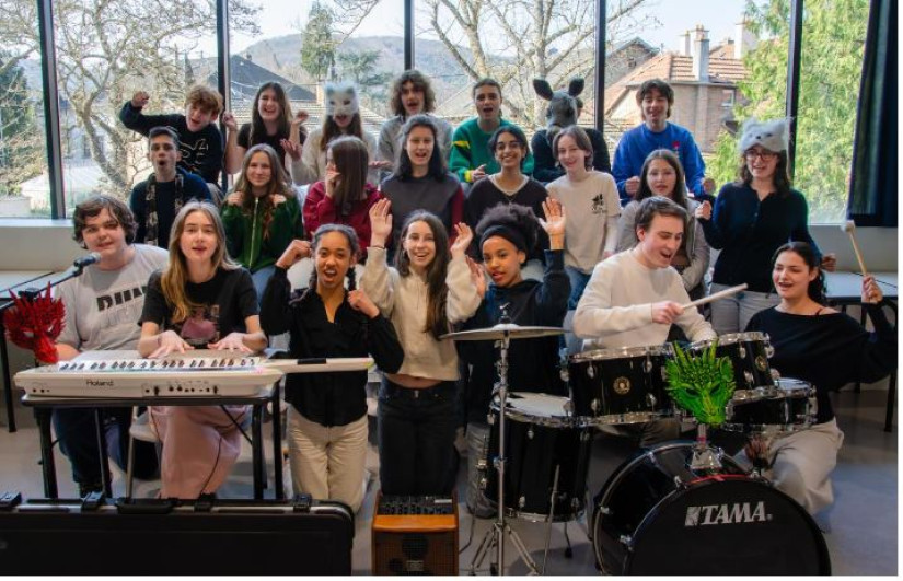 "Le Dragon" par l'atelier théâtre du lycée leclerc